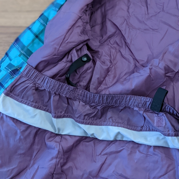 Burton Snowboarding Jacket - Picture 8 of 9